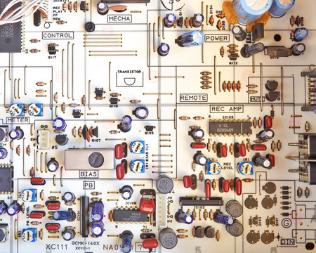 electronic circuitry in a hi fidelity cassete recorder