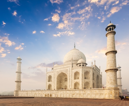 Taj Mahal on sunrise  Indian Symbol - India travel background  Agra, Indiaの写真素材