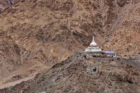 Shanti Stupa, Leh, Ladakh, Indiaの写真素材