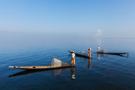 Burmese fisherman at Inle lake, Myanmarの写真素材