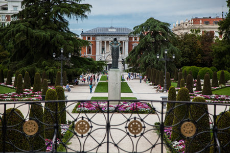 Retiro park walk
