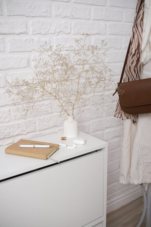 Stylish and Modern Hallway Storage with a Functional Coat Rack, Perfect for Accessories