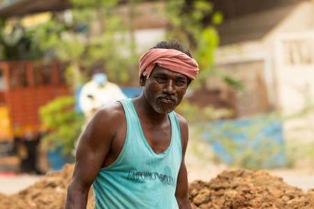 Chennai, Tamilnadu , India. 16 July 2020. street work by worker man in south asiaのeditorial素材