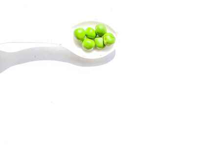 isolated peas beans on white background,peas beans close up view,view of peasの写真素材