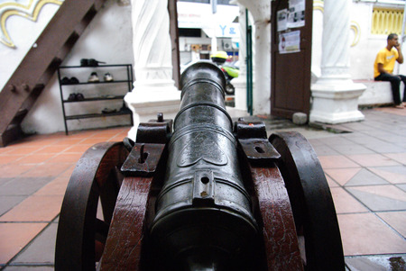 Old cannon at an old mosque in Malacca Townのeditorial素材