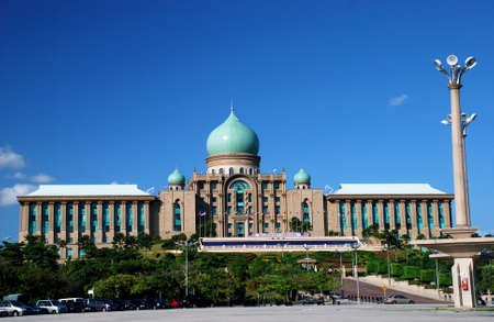putrajaya building image on the blue sky backgroundの写真素材