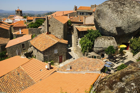 Old village made in giant stones, Monsanto, Portugalのeditorial素材