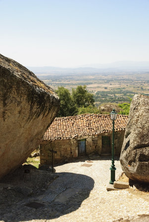 Old village made in giant stones, Monsanto, Portugalのeditorial素材