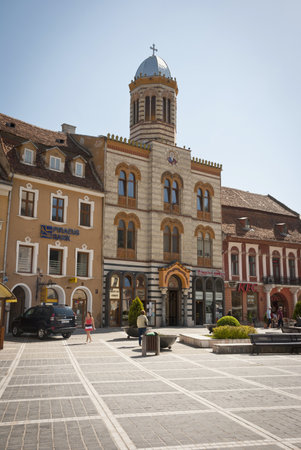 BRASOV, ROMANIA - MAY 3: Main square, piata Sfatului in city of Brasov, Romania on May 3, 2013.のeditorial素材