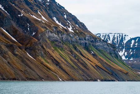 Svalbard cliffs, uglefjellet in Svalbard, Norwayの写真素材