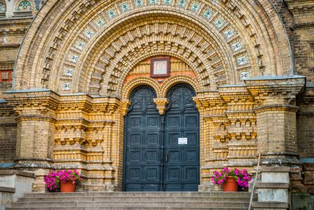 Close-up of Karosta orthodox church doors with ornamentの写真素材