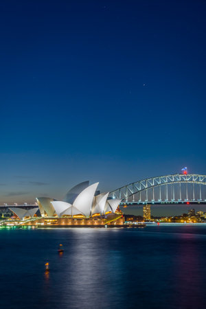View on Sydney opera and Harbour bridge at night, long exposureのeditorial素材