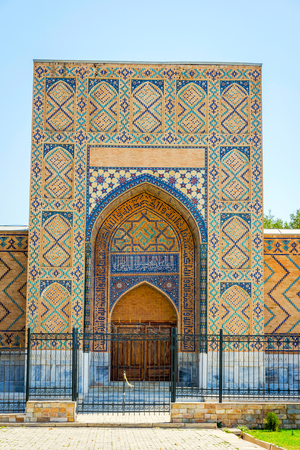 View to Bibi Khanum mausoleum, Samarkand, Uzbekistan.の写真素材