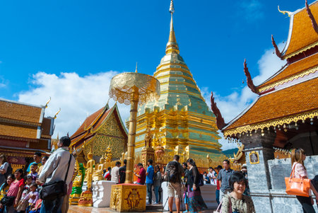 Chiang Mai, Thailand - Dec 2015: People praying and giving offers at Doi Suthep temple.のeditorial素材