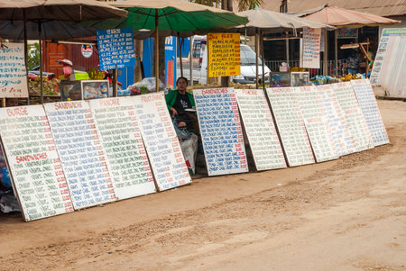 Vang Vieng, Laos - Feb 2016: Food stands selling sandwiches in Vang Vieng, Laosのeditorial素材