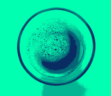 green detox celery juice closeup photoの写真素材