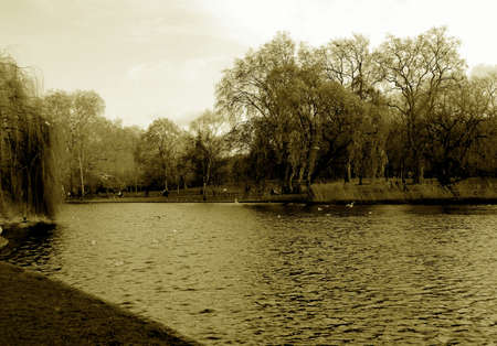 Historic pond in front of Buckingham palace london englandの写真素材
