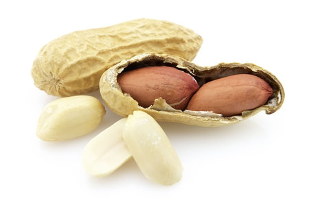 Dried peanuts