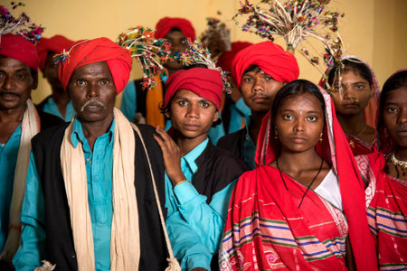 AMRAVATI, MAHARASHTRA, INDIA - AUGUST 9: Unidentified group of Korku tribe celebrating world tribal day by performing a dance on traditional music, Korku tribe found in Madhya Pradesh and Maharashtra, Indiaのeditorial素材
