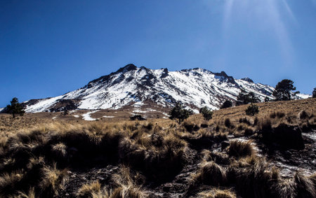beautiful snowy mountain scenery, Nevado de Toluca in Mexico.の写真素材
