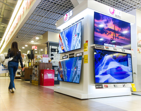 Russia 2020: LG QLED UHD 8k TVs, shows the demo picture in an electronic shopのeditorial素材