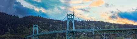Beautiful Image of Saint John's Bridge in Portland, Oregonの写真素材