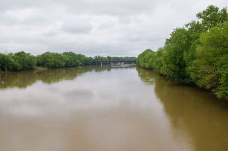 Wabash River on an overcast day, Terre Haute, Indianaの写真素材