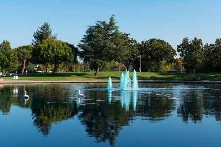 Reflecting pool and fountain, Sunnyvale Community Center, Sunnyvale, Californiaの写真素材