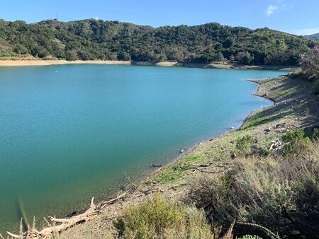 Stevens Creek Reservoir, Stevens Creek County Park, Cupertino, Californiaの写真素材