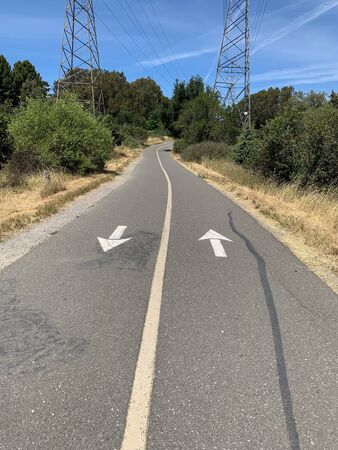 Stevens Creek Trail through suburban wilderness, Mountain View, Californiaの写真素材