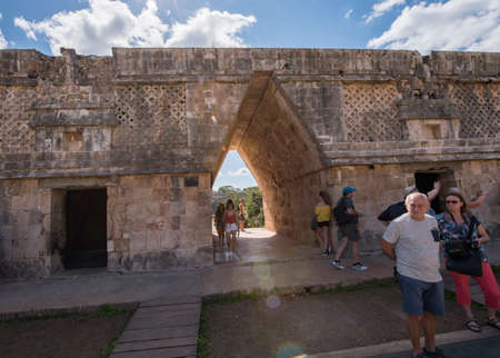 Uxmal Archaeological Complex is the best preserved Mayan remains in Yucatan Peninsula.Representative constructions of site are:the Leader's Palace,Magician's Pyramid,Administrative Palace,platform useのeditorial素材