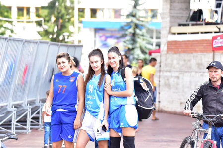 Demonstration basketball game at TARGU JIU City Days,public event that does not require accreditation.Game is organized in central square of  city on  improvised fieldのeditorial素材