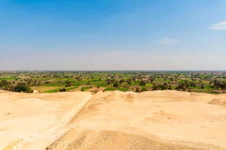 deserts are green areas with plants with a clear border. The concept of desertification of lands...