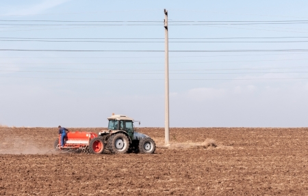 Agricultural machinery used for cultivation
