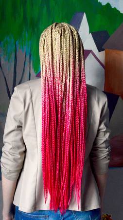 african braids with kanekalon at close upの写真素材