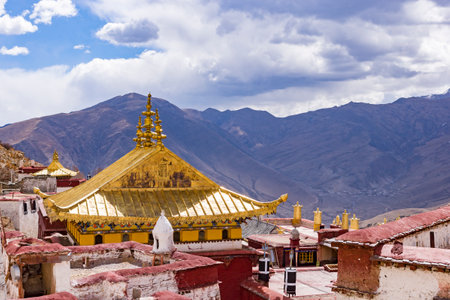 Close-up of Ganden Buddhist Monastery near Lhasa - Tibetのeditorial素材