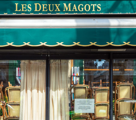 Paris, France - March 15 2020: Cafe les Deux Magots closed in order to stop the spread of Coronavirus epidemic.のeditorial素材