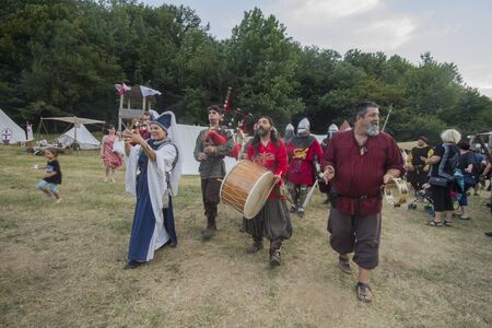 people dressed in medieval clothes, buhurt, battle of nationsのeditorial素材
