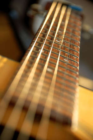 guitar string broken during playing