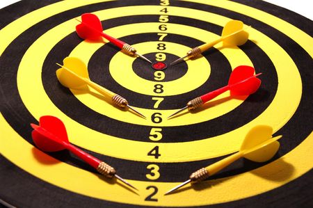 target with parallel darts