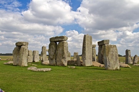 Rocks of Stonehenge On a Cloudy Summer Dayの写真素材