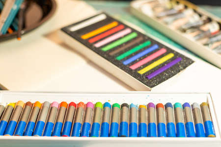 acrylic paints, chalk, colors, work blog, drawing on the days at home alone or with children, artistic activity.のeditorial素材