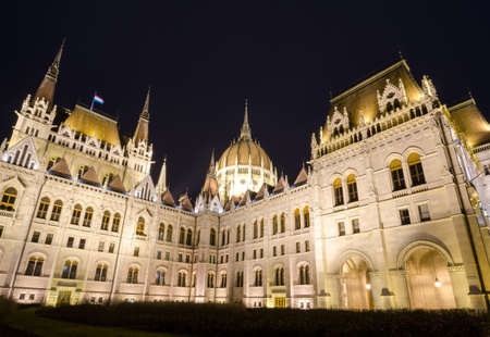 BUDAPEST, HUNGARY - FEBRUARY 23, 2016: Night view of the Hungarian Parliament Building in Budapest, Hungaryのeditorial素材