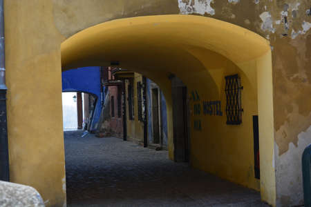 An arch in downtown Warsawのeditorial素材