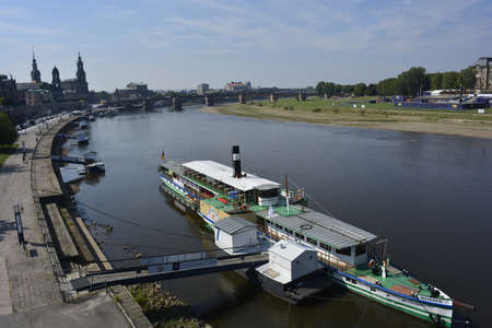 Panorama of Elba river and Dresden cityのeditorial素材