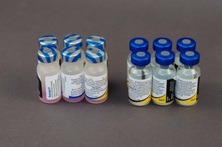 Animals vaccine Vanguard Plus 5 / CVL by Pfizer, USA. 6 doses in 12 ampoules. Intended for...