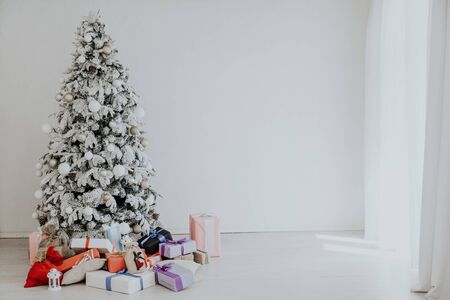 Christmas card Christmas tree with holiday holiday gifts 2020の写真素材