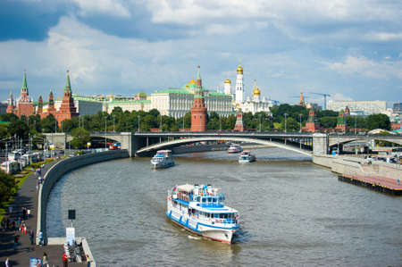Moscow, Russia-July 23, 2016: View of the Moscow Kremlin, Bolshoy Kamenny bridge and the embankment of the Moscow river.のeditorial素材
