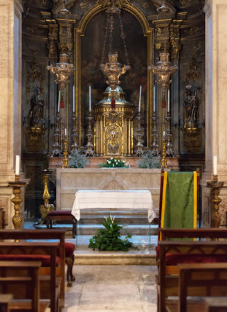 Interior inside the Catholic Cathedral.のeditorial素材