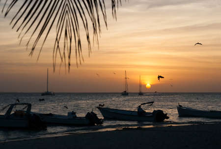 Sunset on archipelago Los Roques, Venezuelaの写真素材